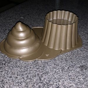 NORDIC WARE Cupcake cake pan